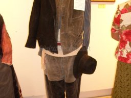 Exposición de indumentaria y costumbres 2009